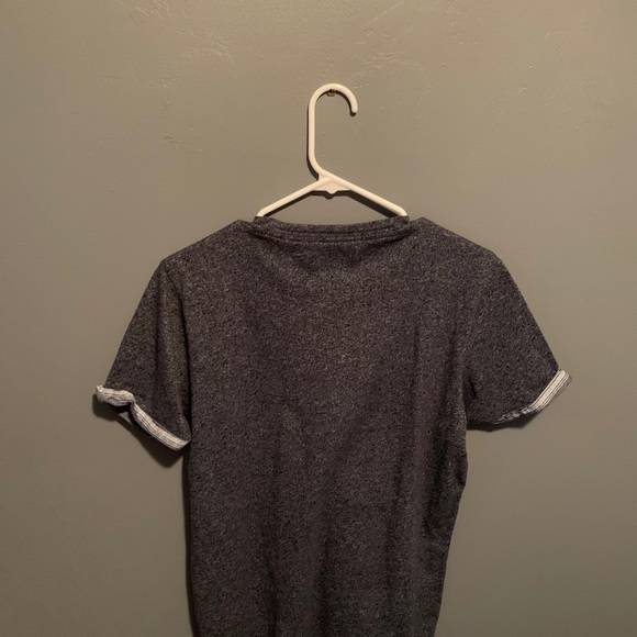 Men’s small Hollister shirt - Picture 3 of 3